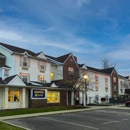 MainStay Suites Middleburg Heights Cleveland Airport - Hotels
