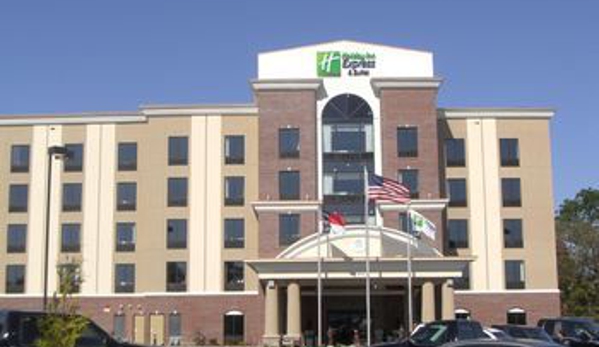 Holiday Inn Express & Suites Hope Mills-Fayetteville Arpt - Hope Mills, NC