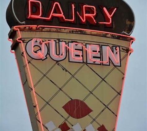 Dairy Queen - Seasonally Closed - Wilmette, IL