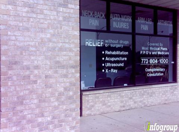 Primary Care Chiropractic Center - Chicago, IL