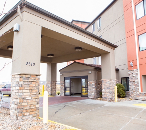 Best Western Plus Omaha Airport Inn - Carter Lake, IA