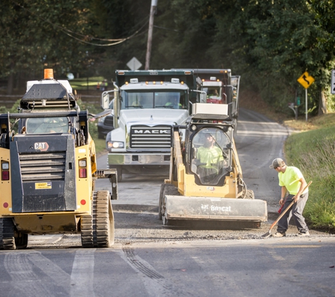 Lyons & Hohl Paving Inc - East Earl, PA