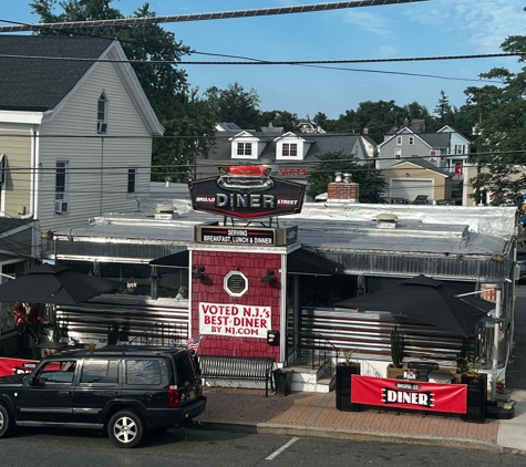 Broad Street Diner - Keyport, NJ