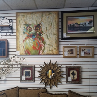 Better Than New Pre Owned Furniture - Longwood, FL. We consign lots of art, mirrors, and wall decor