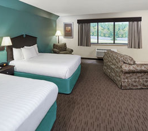 AmericInn Lodge & Suites - Green Bay, WI