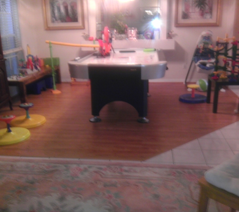 Garland Family Daycare - "In Home" Registered Child Care Provider - Orlando, FL