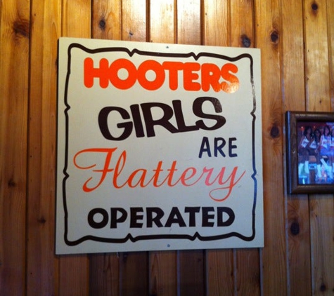 Hooters - Wilmington, NC