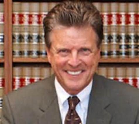 Hallen  C Bradley Attorney At Law - Cardiff By The Sea, CA