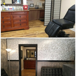 The Piercing Pro - Boca Raton, FL. Inside