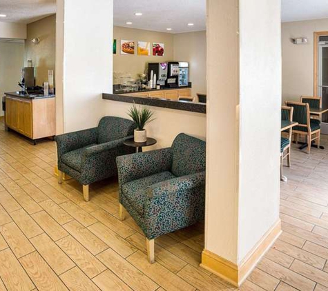 Quality Inn near Northtown Mall & National Sports Center - Minneapolis, MN