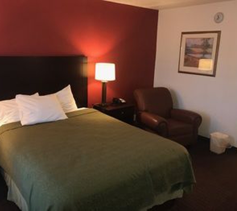 Days Inn by Wyndham Cave City - Cave City, KY