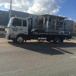 Yosvany's Towing Hialeah - Hialeah, FL