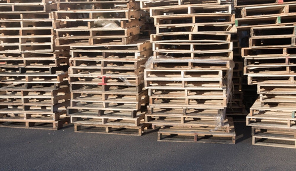 Diaz Pallet Company - Corona, CA. Have any unwanted pallets or broken pallets? Give us a call! We buy back all types of wooden pallets. Contact us for more info.