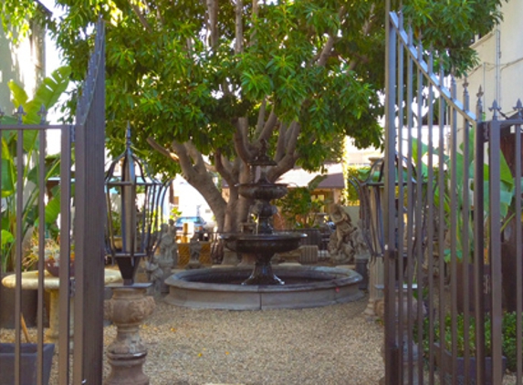 Garden,Planters and Fountains of Alfresco Decor - Los Angeles, CA