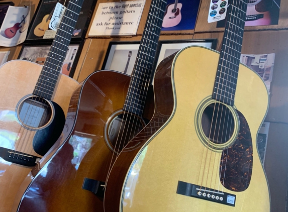 Guitar Shoppe - Laguna Beach, CA