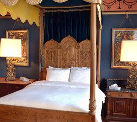 Chateau Tivoli Bed & Breakfast Inn - San Francisco, CA
