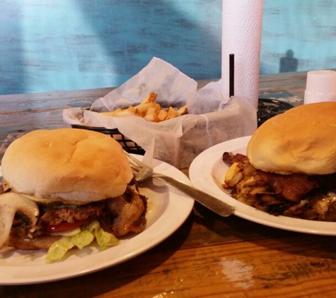 Stomp's Burger Joint - Bacliff, TX