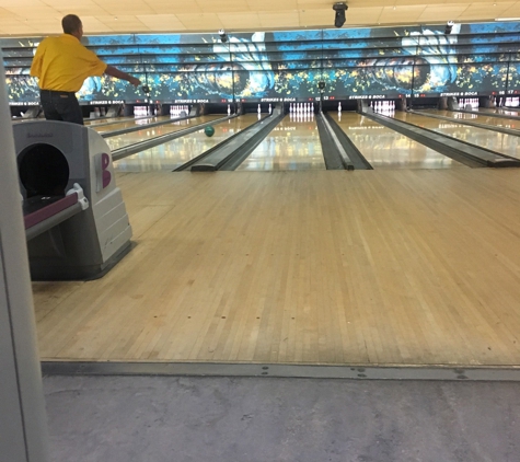 Strikes at Boca - Boca Raton, FL