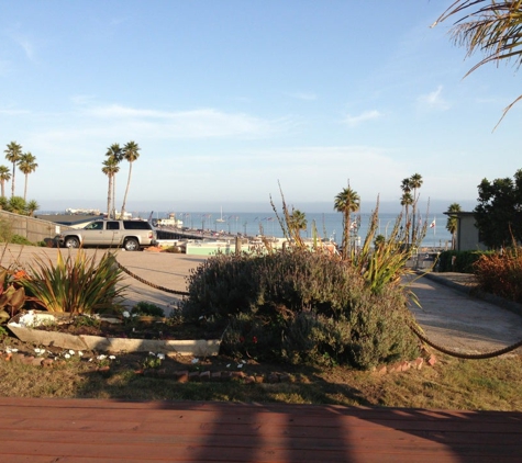 Edgewater Beach Inn & Suites - Santa Cruz, CA