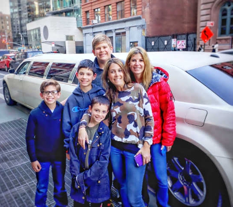 Limousine of NewYork - Staten Island, NY. Family & fun NYC Limousine