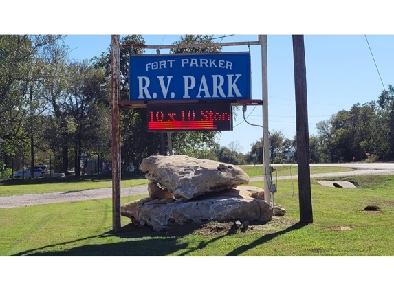 Fort Parker RV Park and Storage - Groesbeck, TX