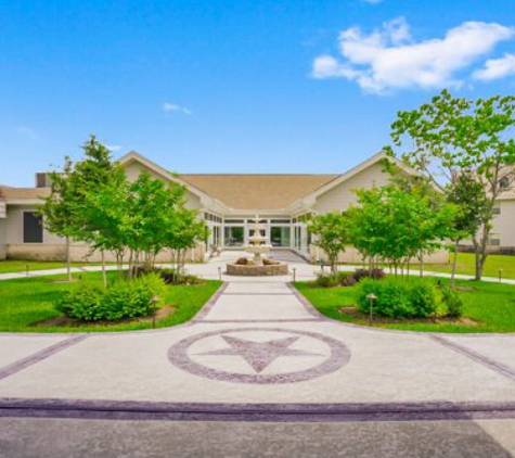 Sundale Senior Living - Huntsville, TX