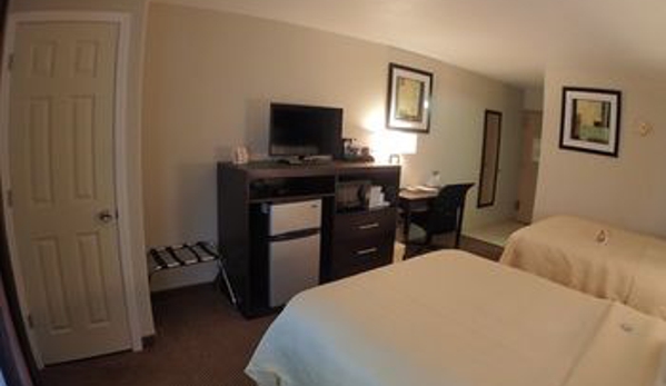 Quality Inn & Suites - Winfield, KS