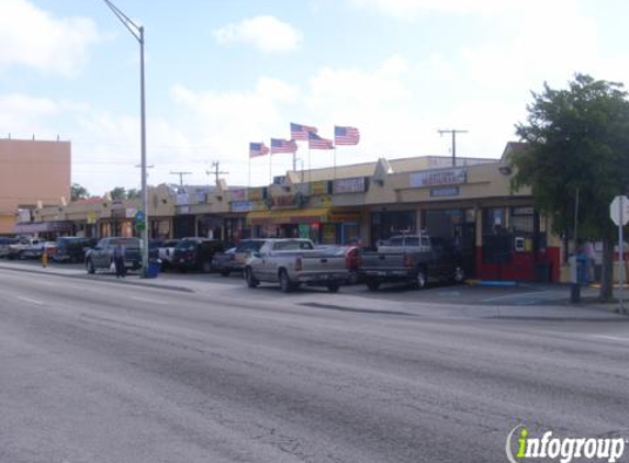 La Nueva Alameda Cafeteria - Miami, FL