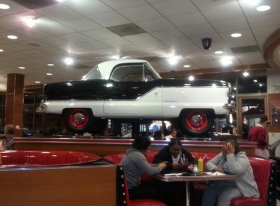 Ruby's Diner - Commerce, CA