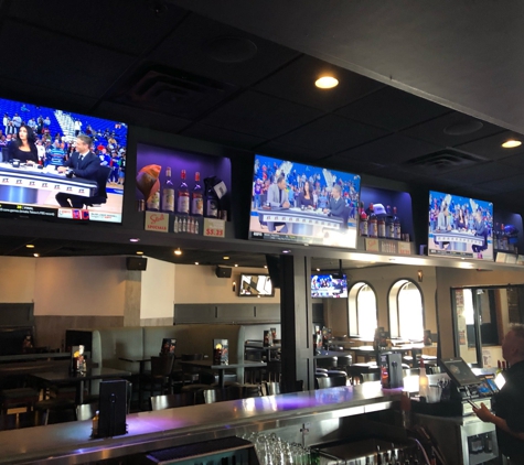 Tiffany Sports Lounge - Saint Paul, MN