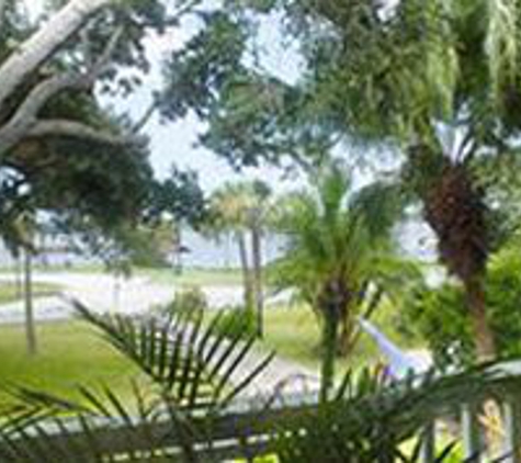 River Lily Inn Bed & Breakfast - Daytona Beach, FL