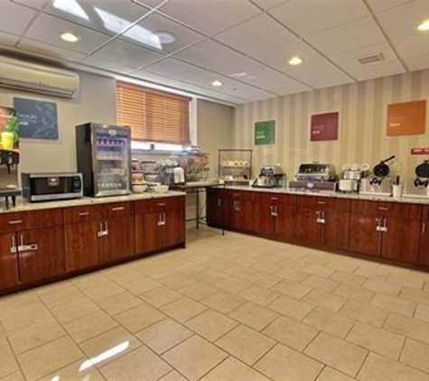 Comfort Inn - Staten Island, NY