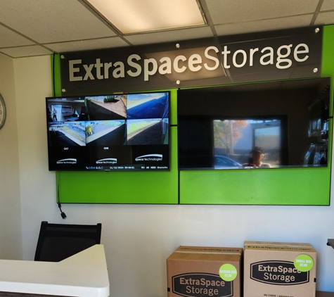 Extra Space Storage - Bartlett, TN