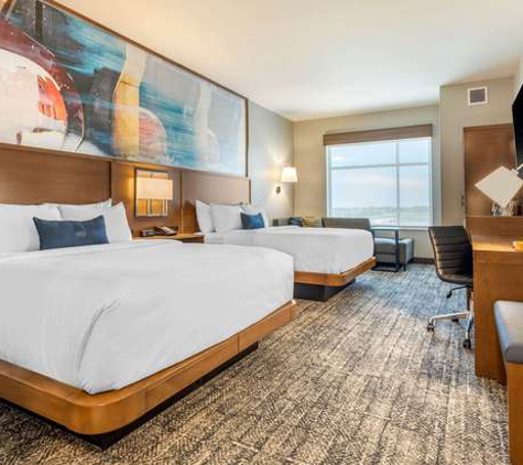 Cambria Hotel Davenport Quad Cities - Bettendorf, IA