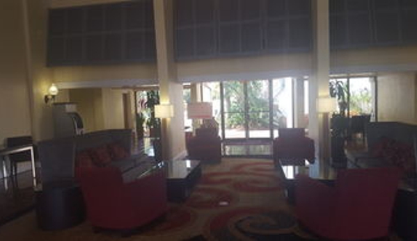 Ramada West Palm Beach Airport - West Palm Beach, FL