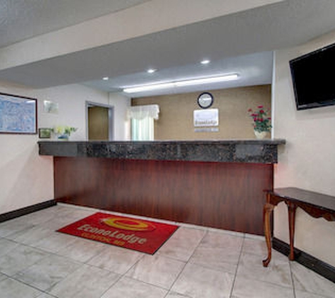 Econo Lodge - Clinton, MS