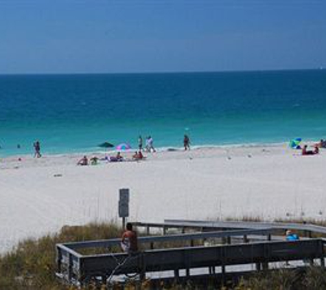 Island Inn Beach Resort - Treasure Island, FL