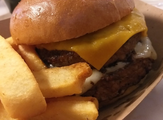 8 oz. Burger Bar - Los Angeles, CA