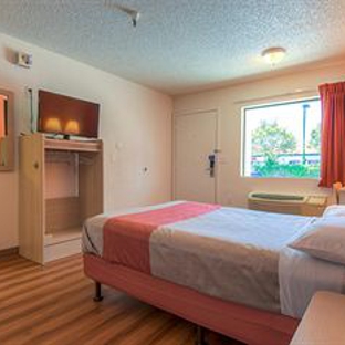 Motel 6 - Santa Ana, CA