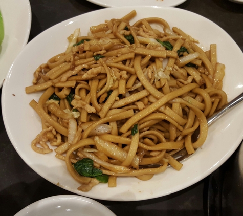 Din Tai Fung - Glendale, CA. Yummy noodles
