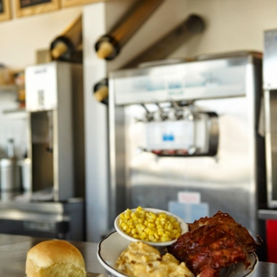 Goldie's Ice Cream Shoppe - Prairie City, IA