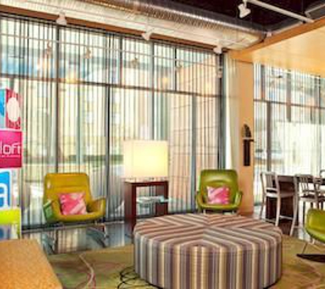 Aloft Hotels - Chesapeake, VA