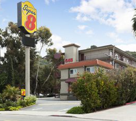 Super 8 by Wyndham San Diego Hotel Circle - San Diego, CA