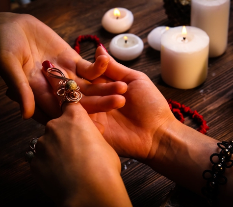 Psychic Anna Love Specialist. Psychic Readings
