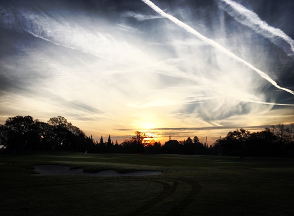 Sierra View Country Club - Roseville, CA. Sierra View on a chilly November morning