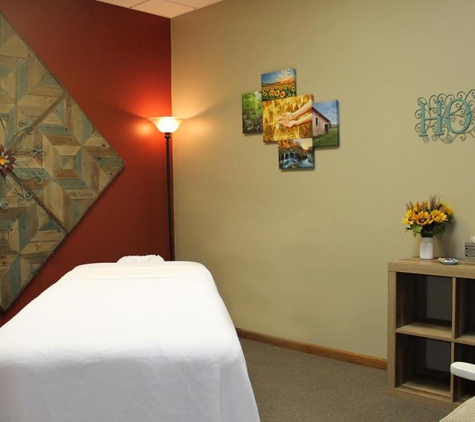 Hands In Service Massage Therapy - Manhattan, KS