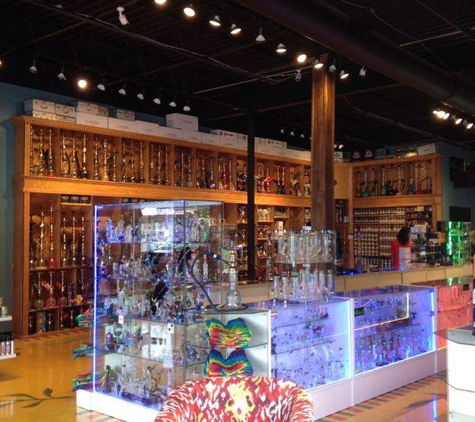 Marleys Smoke Shop - Nashville, TN