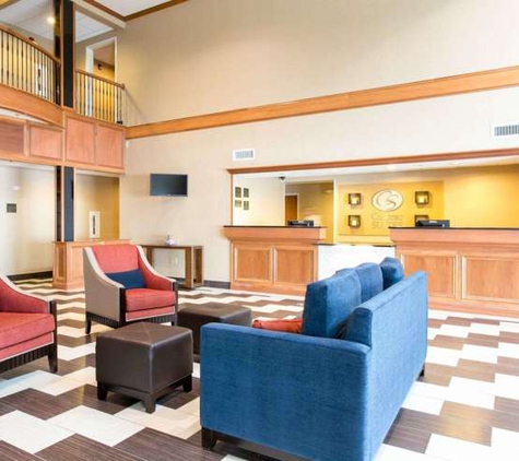 Comfort Suites Benton Harbor - St. Joseph - Benton Harbor, MI