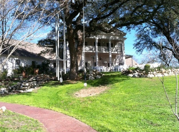 Victorias Black Swan Inn - San Antonio, TX