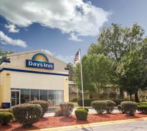 Days Inn by Wyndham Portage - Portage, IN